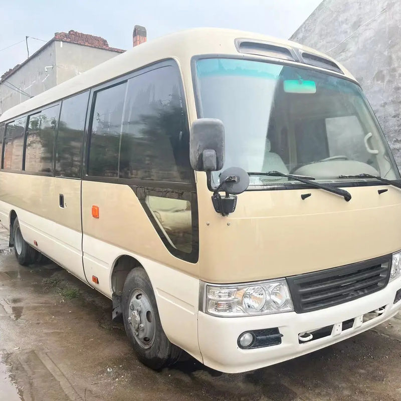 30 sièges Toyota Coaster Bus avec moteur remis à neuf 4L diesel à prix abordable