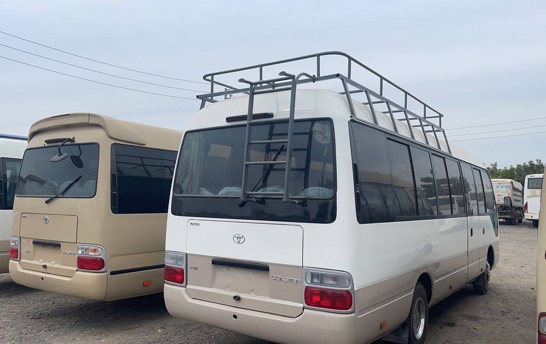 Autobus Toyota Coaster d'occasion 30 places Autobus passagers d'occasion Voiture de tourisme