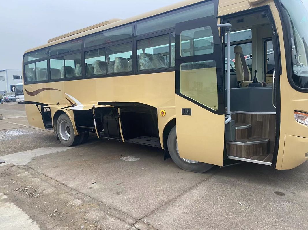 Autobus de passagers de 35 places avec le moteur à commande à gauche et la boîte de vitesses manuelle 8L