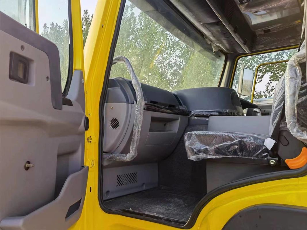 RHD SINO HOWO 8X4 Poids lourd camion à décharge utilisé G.V.W. 31T Boîte de vitesses FAST12JSXD240T