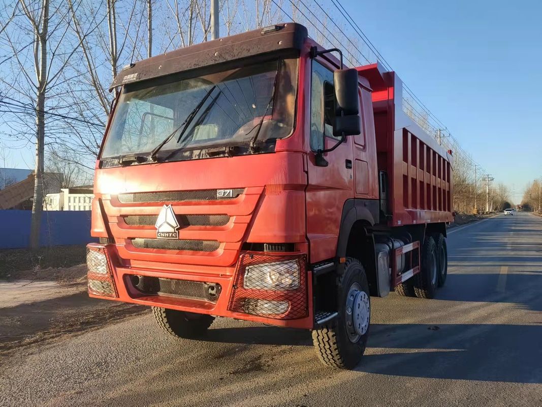 LHD SINO TRUCK HOWO 371HP 6*4 Camion à décharge lourde avec climatiseur manuel