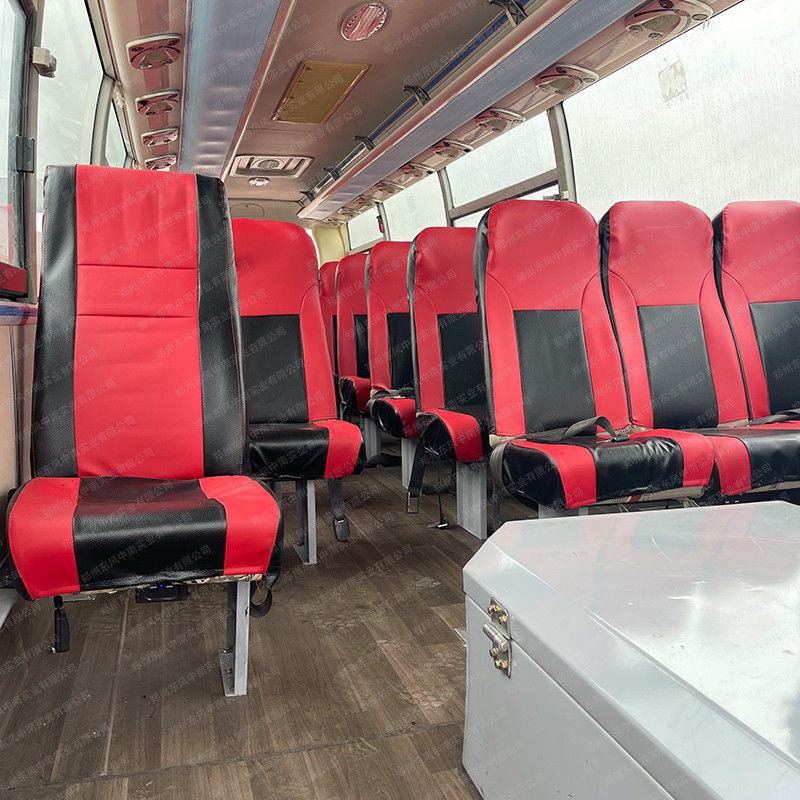 Transmission manuelle 57 sièges Autobus d'occasion avec intérieur bien rénové et pneus 11R22.5