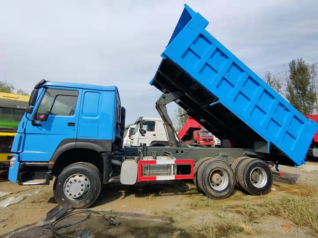 SINO TRUCK 12 roues HOWO LHD 6*4 Camion à décharge lourd pour les applications lourdes