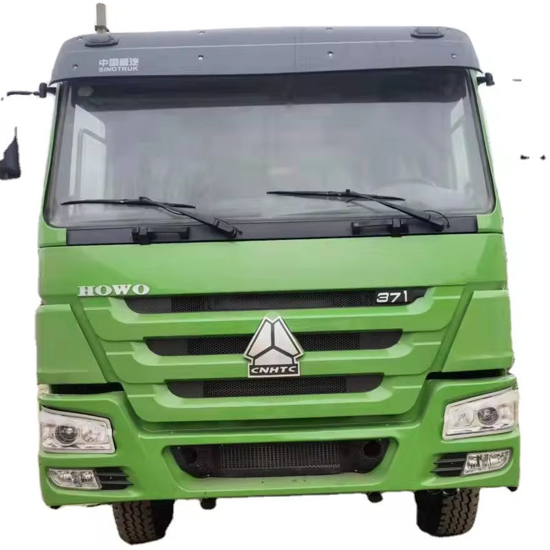 LHD SINO TRUCK HOWO 371HP 6x4 Poids lourd utilisé pour 2 passagers