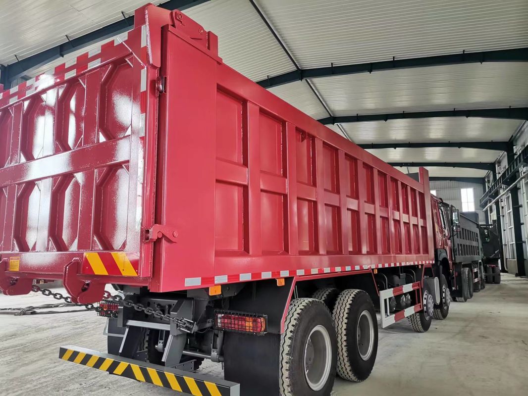 HW boîte de vitesses SINO TRUCK HOWO 400HP 16 roues 8x4 Poids lourd LHD camion à décharge