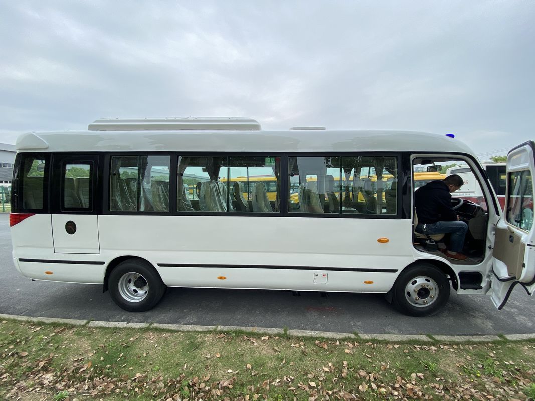 Autobus de 30 places, parfait pour le transport.