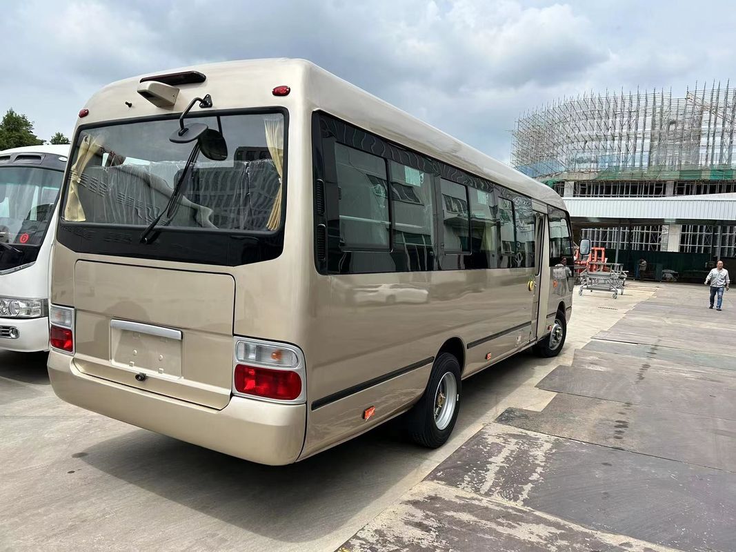 Toyota Coaster bus d'occasion 23-31 sièges avec moteur turbo en excellent état