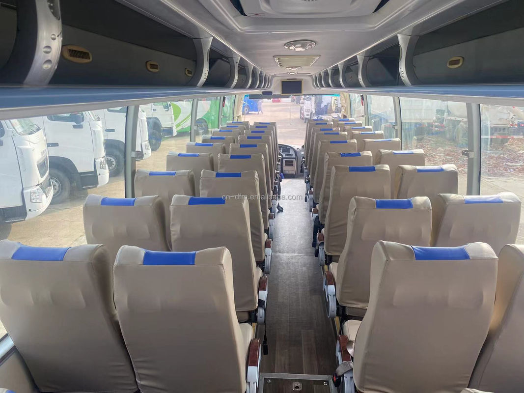 31-50 sièges Yutong RHD Autobus d'occasion avec transmission manuelle et bonne performance
