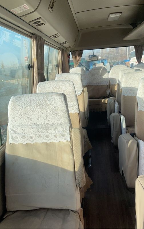 LHD utilisé Toyo ta Coaster Bus Norme d'émission Euro 3 pour un bus de luxe touristique de 30 places
