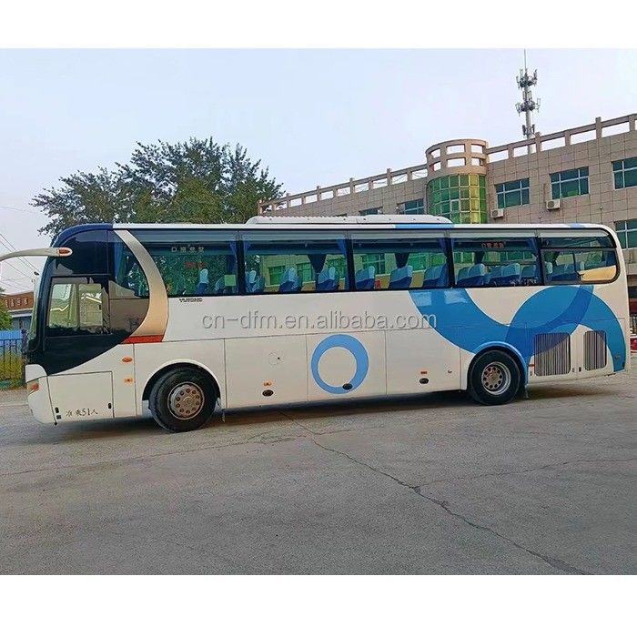 Découvrez le meilleur trajet avec notre bus de luxe de 12 m RHD et notre suspension à ressort à feuilles