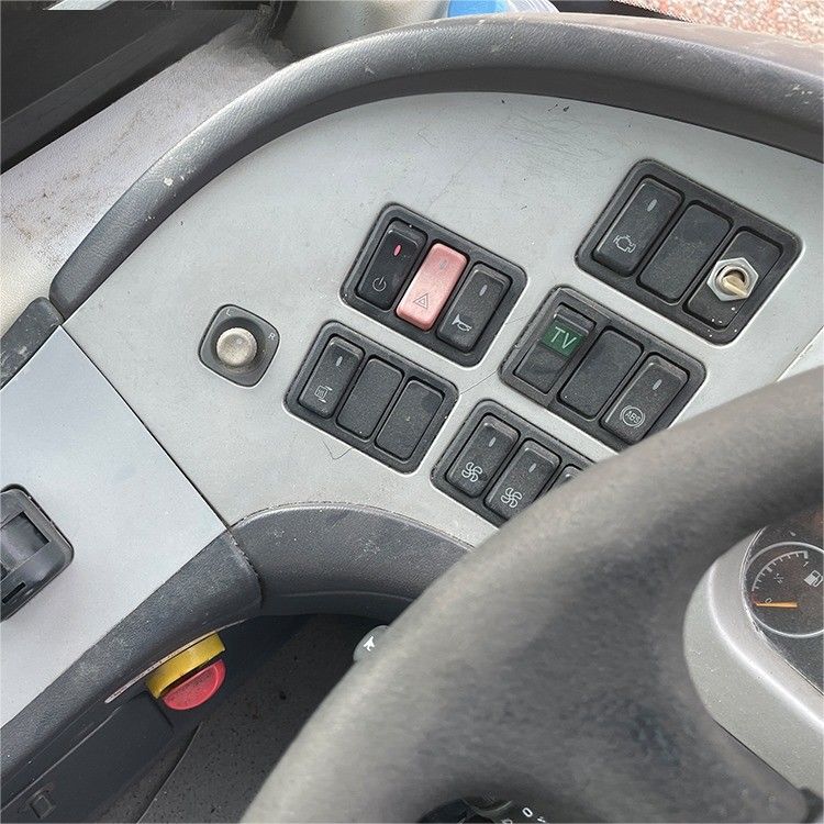 Autobus de luxe à conduite à droite avec suspension à ressort à feuille et norme d'émission Euro 3