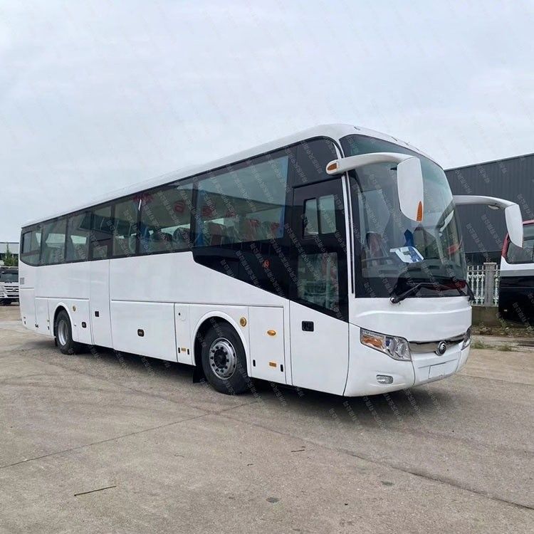 Vitesse maximale 100 km/h LHD 2 portes 49 sièges Autobus à main droite 65 sièges Autobus scolaire d'occasion
