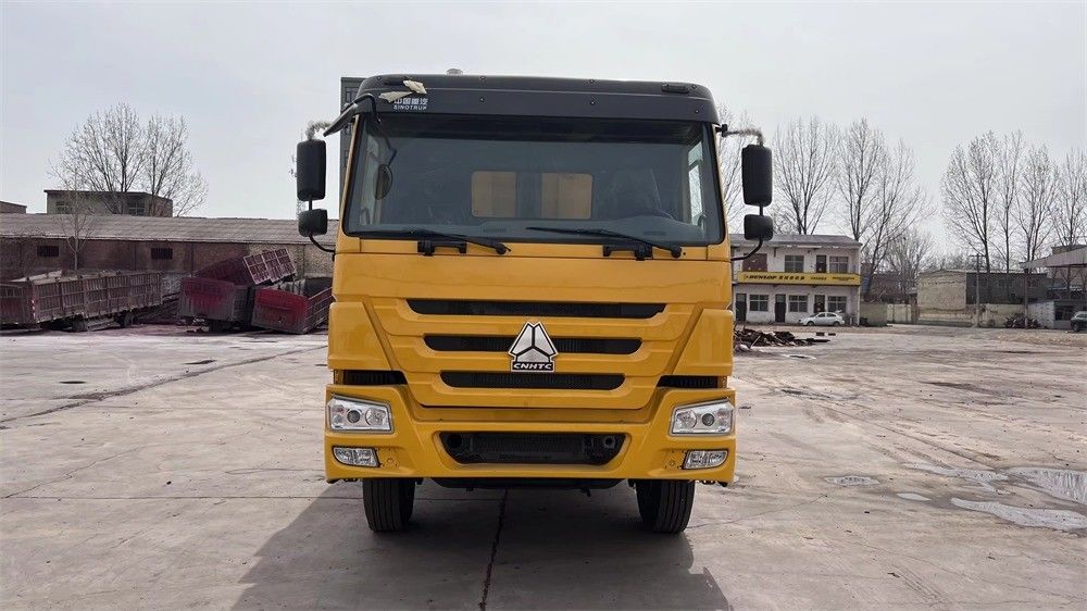 6x4 roues motrices SINOTRUK Howo Mining 20 tonnes 25 tonnes 371hp camion à bascule camion de décharge utilisé