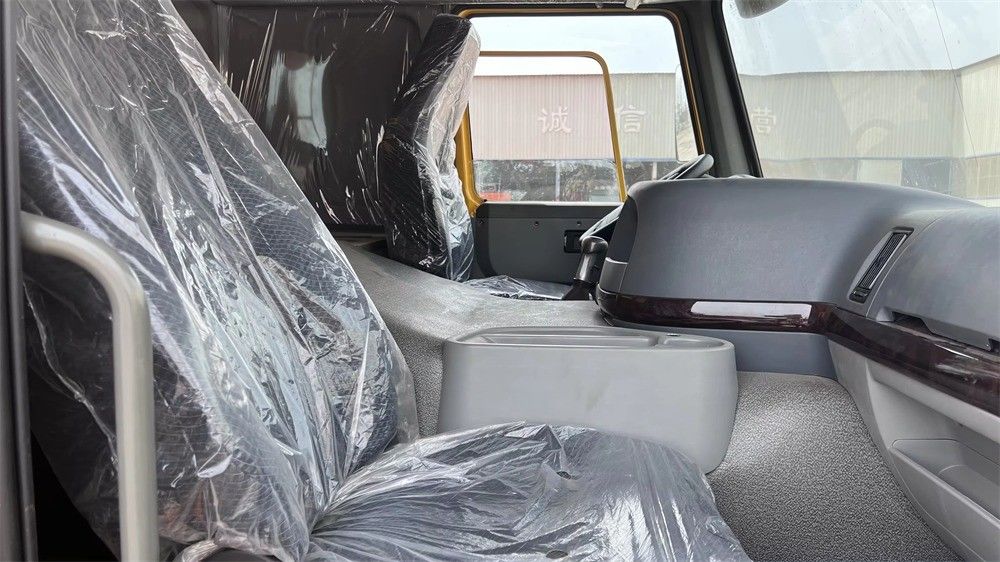 6x4 roues motrices SINOTRUK Howo Mining 20 tonnes 25 tonnes 371hp camion à bascule camion de décharge utilisé