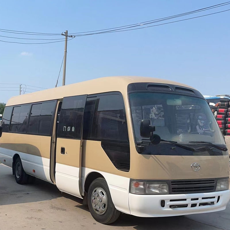 29 sièges Toyota Coaster Mini Bus avec Euro3 Émission Standard et moteur Cummins Modèle