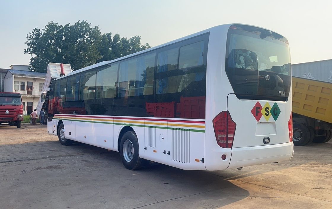 Bus de luxe à prix abordable 62 places en Afrique Type de conduite LHD Vitesse maximale jusqu'à 100 km/h