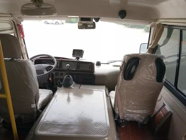 Mini Toyo ta Coaster en bon état avec 10 à 23 sièges