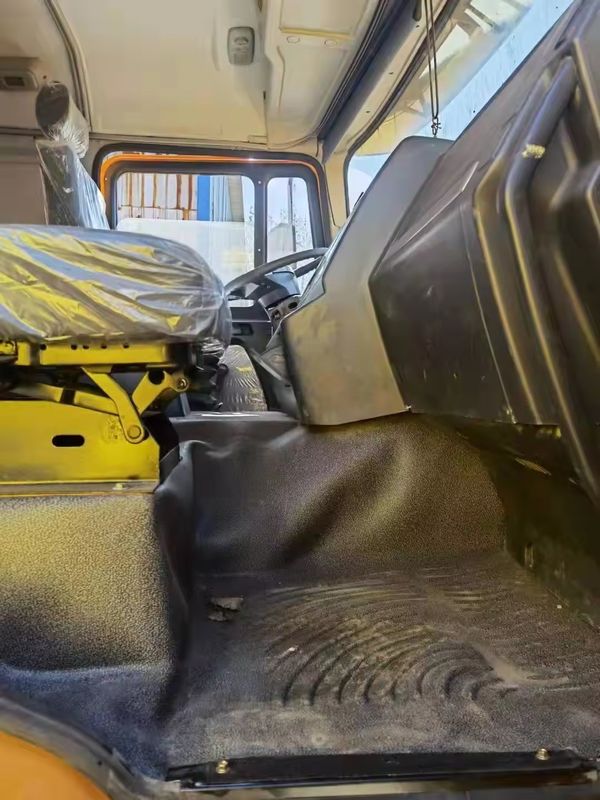 Sinotruk Howo 8x4 371 chevaux 450 chevaux 24 mètres cubes camion de décharge utilisé sans ABS