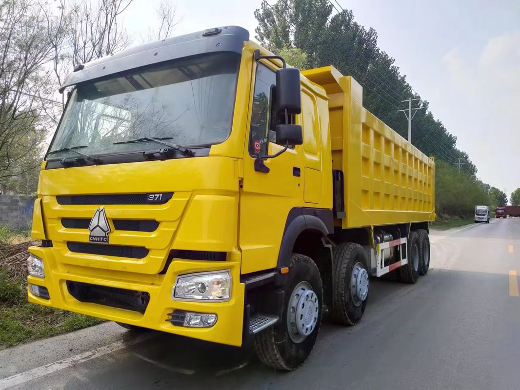 Utilisé Howo 8x4 12 roues camions de décharge 375 HP moteur diesel camion à sable sans ESC