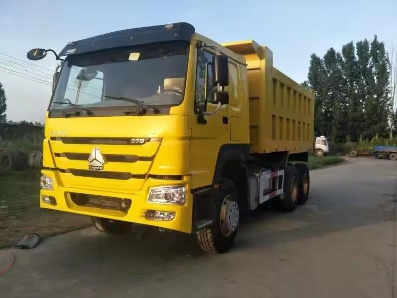 Utilisé Sinotruk Howo 20 Tonnes 10 roues 6x6 6x4 371hp 450hp lourd de service de seconde main camion à décharge