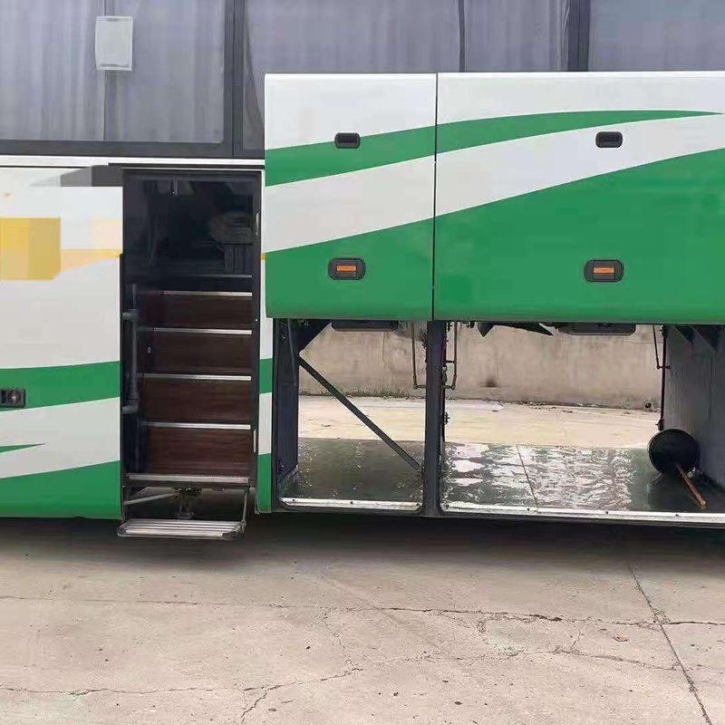 68 sièges Autobus d'occasion Année 2017 avec moteur arrière et place moteur Capacité 6 8L