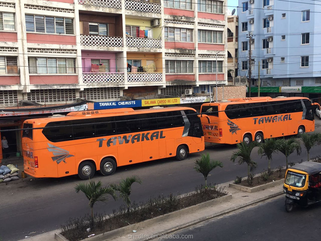 Offre directe d'autobus-autocar diesel de 50 places avec une grande capacité et des pneus à double pièce