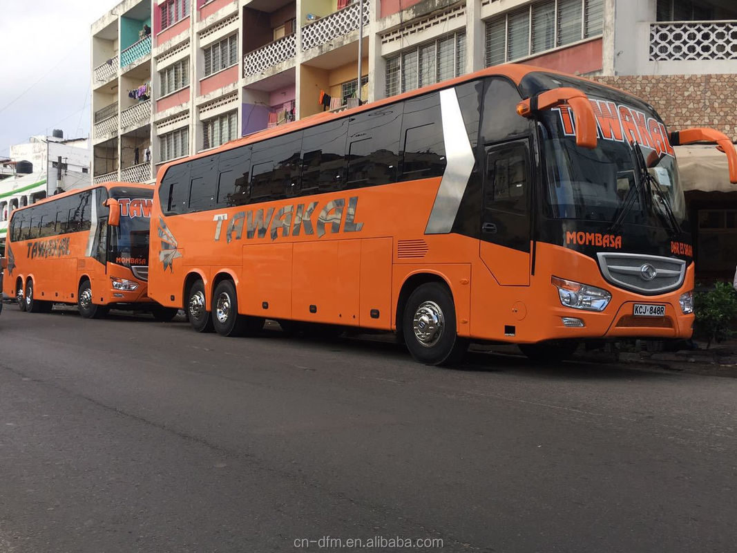 Offre directe d'autobus-autocar diesel de 50 places avec une grande capacité et des pneus à double pièce