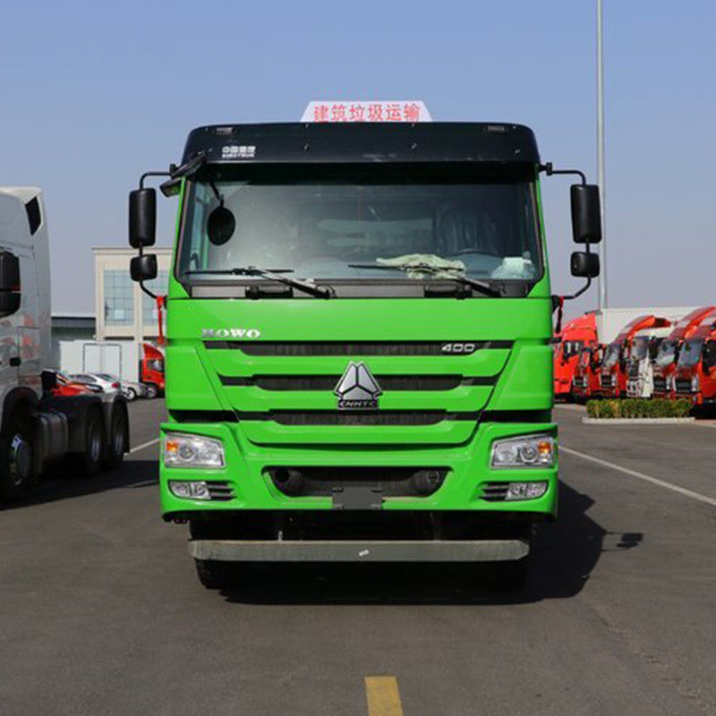 Camion à ordures HOWO d'occasion de 400 ch 6x4 5,6 m avec caméra arrière et construction durable