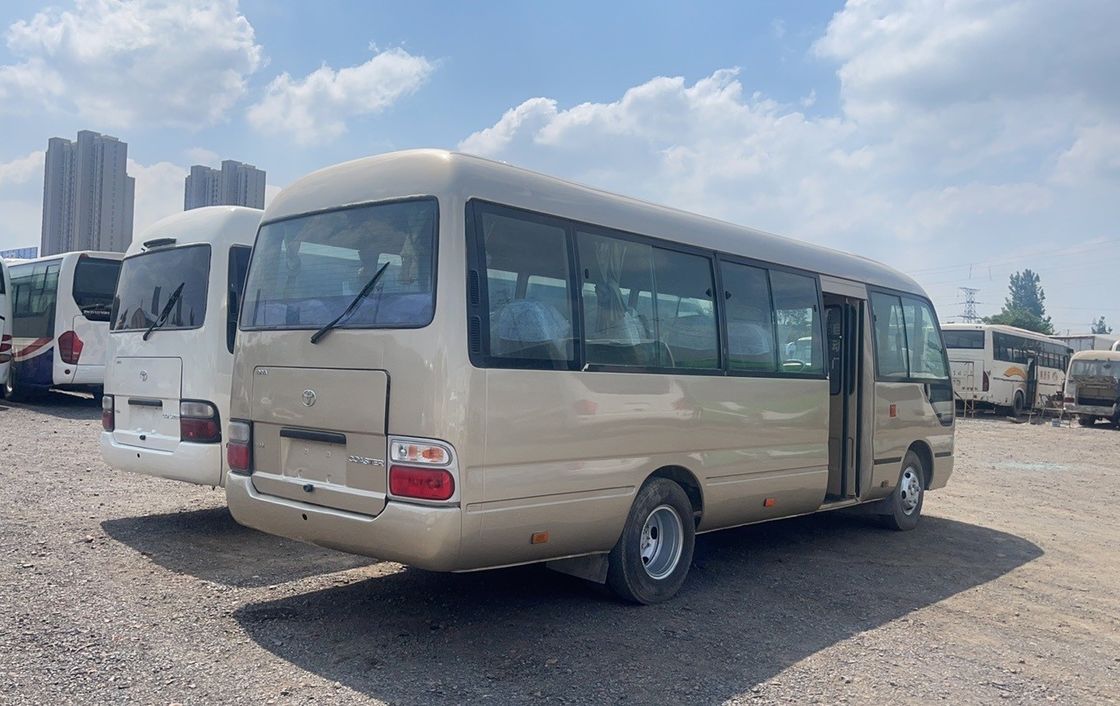 30 sièges Toyota Coaster Bus d'occasion en bon état et type de carburant Diesel