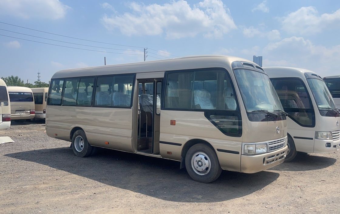 30 sièges Toyota Coaster Bus d'occasion en bon état et type de carburant Diesel