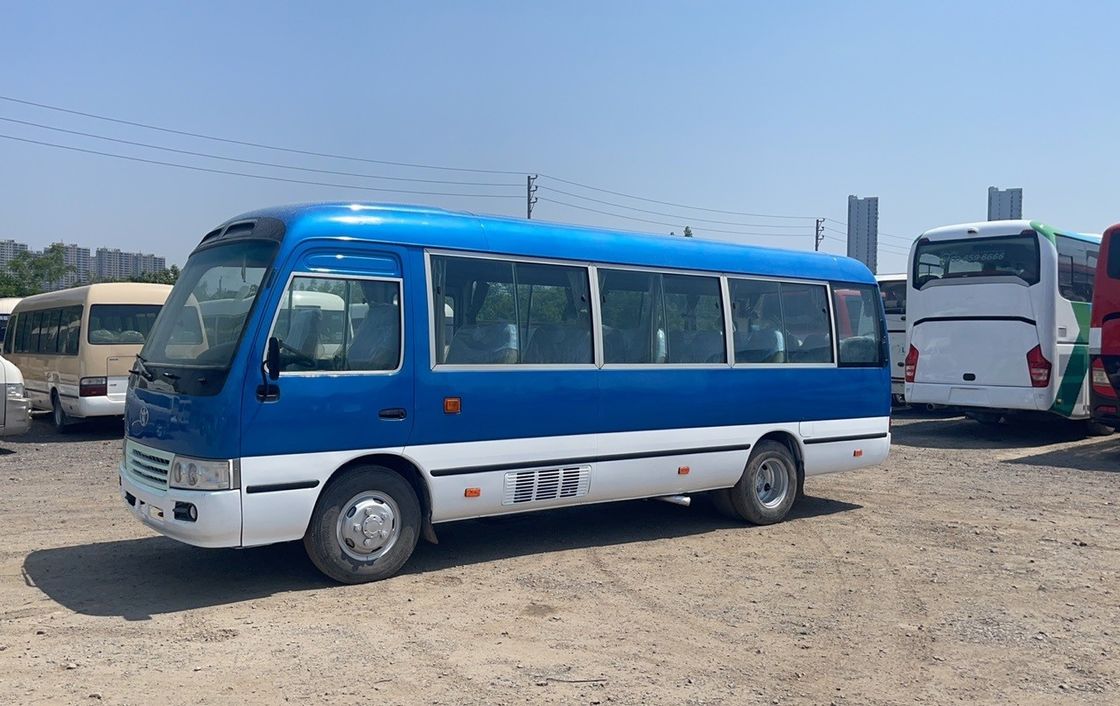 Diesel 30 places Toyota Coaster Bus en bon état LHD Arête de roue 3935 mm Carburant Diesel