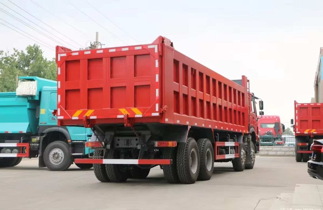 Howo 8x4 12 roues camion à bascule 40 tonnes 380 chevaux camion à bascule lourd avec direction gauche