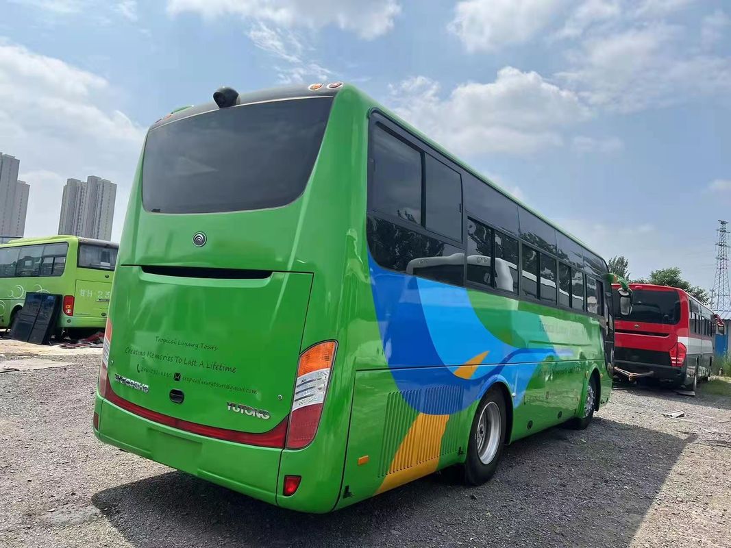 Autobus touristique de luxe de 39 places à volant droit Autobus d'occasion avec moteur de 9,726 litres