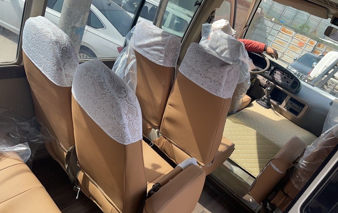 6900*2010*2600 Type de carburant Diesel En bon état 30 places LHD Autobus de montagne de Toyota d'occasion