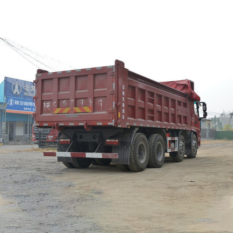 Shacman 8x4 12 roues 8m3 24 mètres cubes 30T blanc lourd camion de décharge d'occasion en bon état