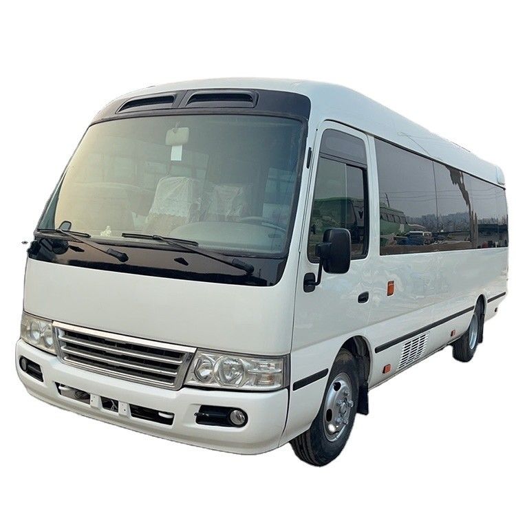 Autobus Toyota Coaster de 30 places avec moteur diesel en bon état pour la norme Euro 3