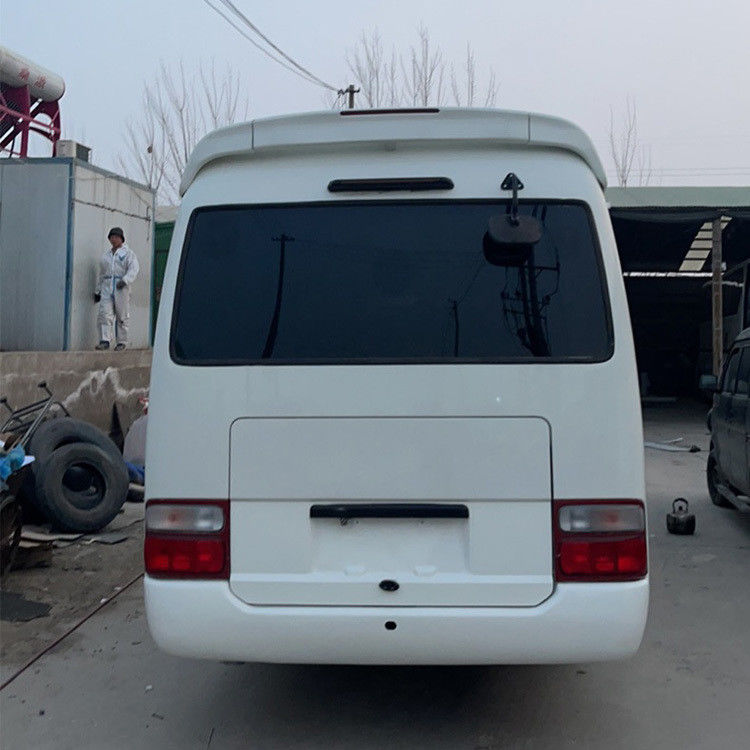 Autobus Toyota Coaster de 30 places avec moteur diesel en bon état pour la norme Euro 3