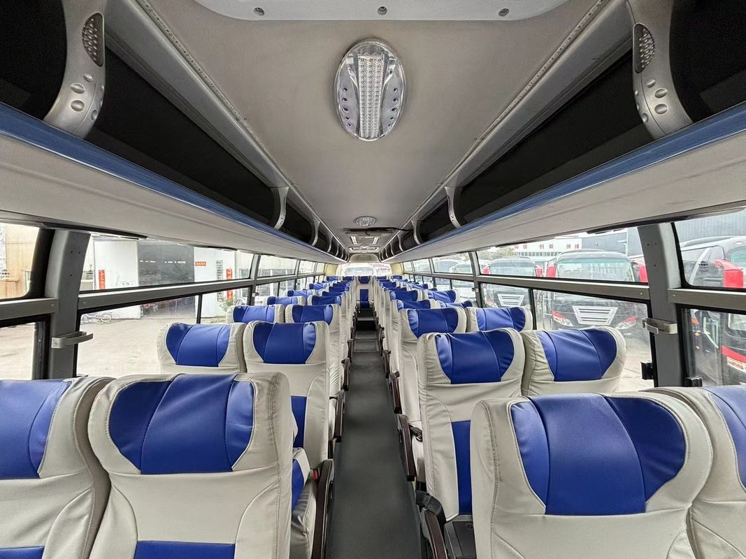 Deisel Fuel Volant à gauche Luxe 55 places Autobus de voyageurs avec air conditionné toilette