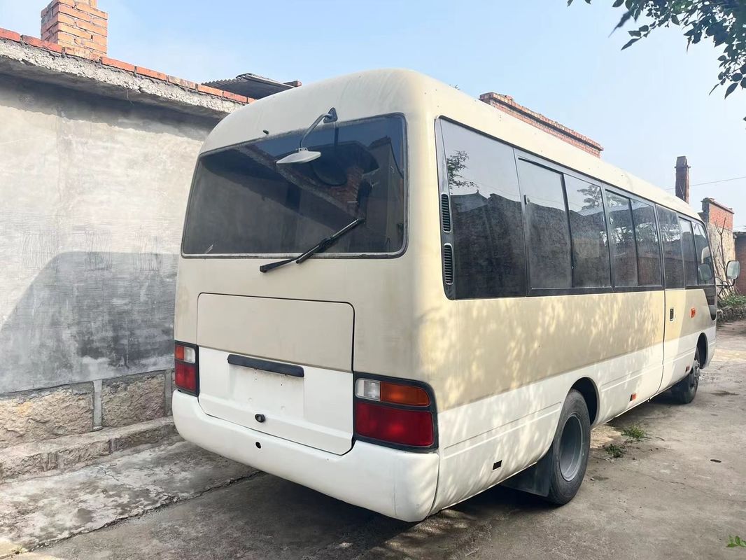 Autobus de 30 places en bon état Euro 3 Norme d'émission Puissance maximale 113/5200 kW