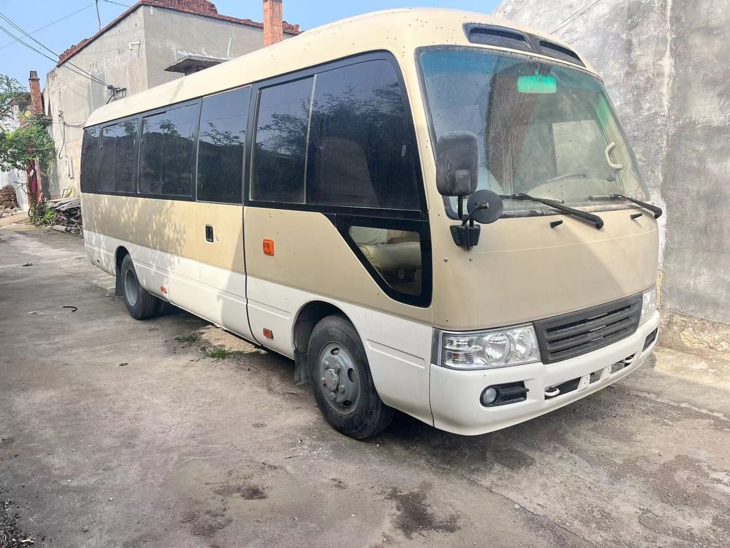 Autobus de 30 places en bon état Euro 3 Norme d'émission Puissance maximale 113/5200 kW