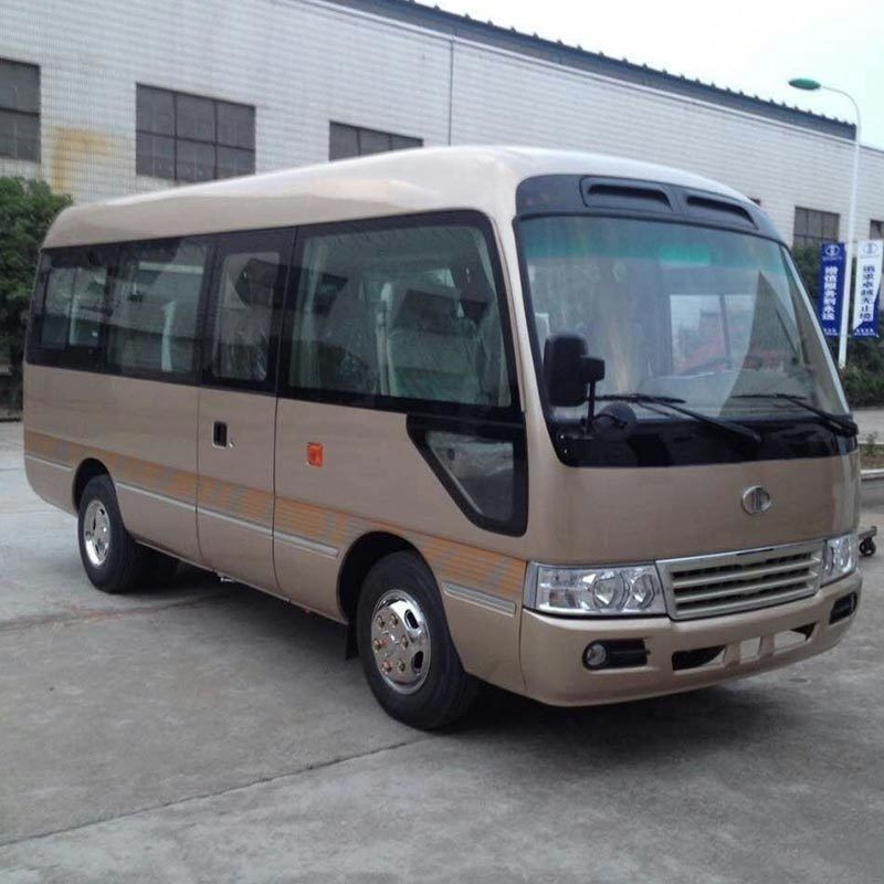 Modèle 19 sièges RHD Mini Coaster Bus de passagers 70L réservoir d'huile 7.00R16 pneus prêts à expédier