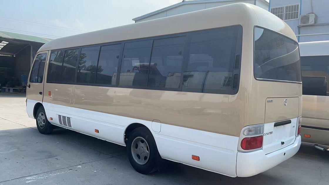 Le plus chaud de l'Afrique réaménagé 29 sièges Toyota Coaster Bus avec moteur 15B-FT modèle
