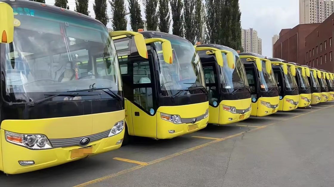 Euro 3 Émission standard YUOTONG Bus avec 3 2 sièges et 60 sièges de luxe