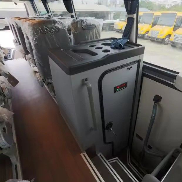 Autobus Zhong Tong personnalisé 6129D Luxe City Autobus de 70 places avec deux étages