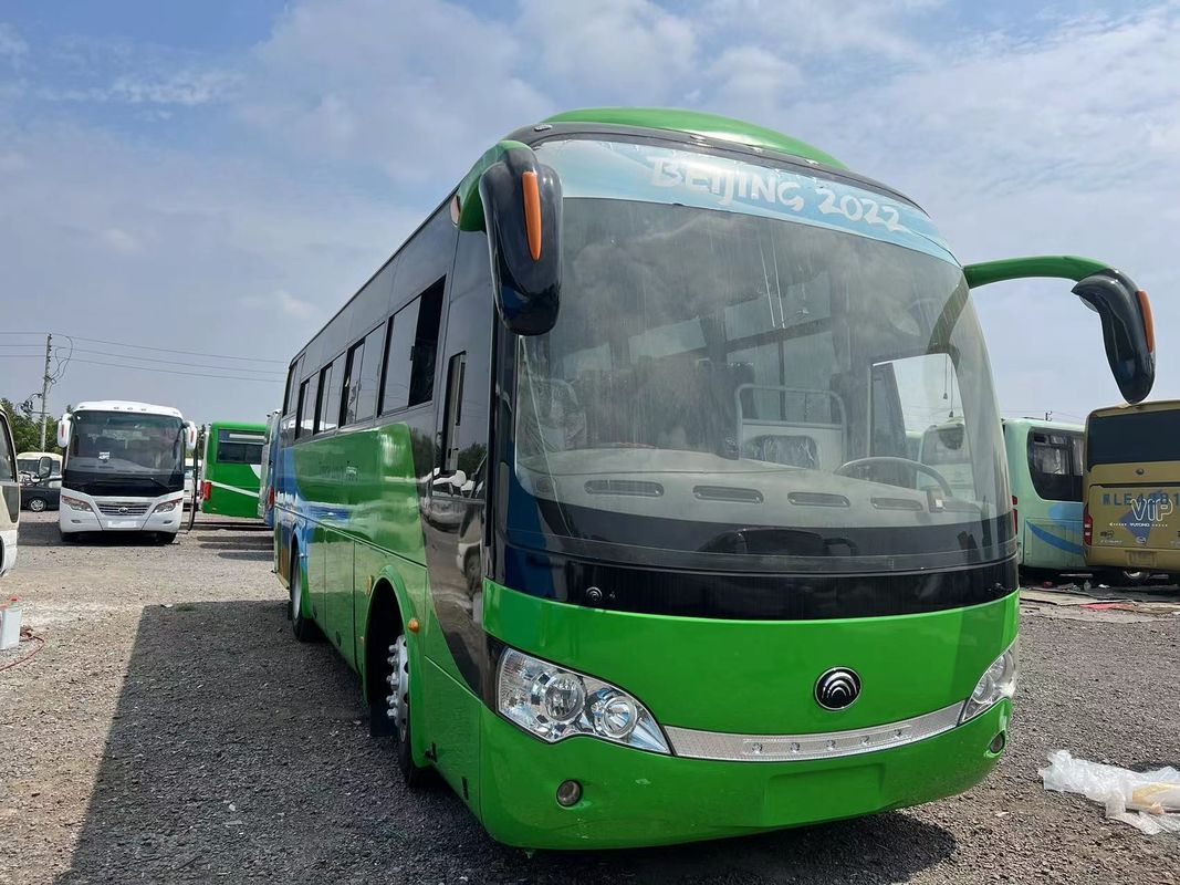 Des bus diesel de luxe de 12 m avec le volant à droite et une capacité de 65 places