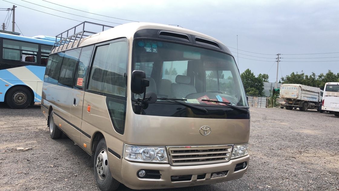 30 sièges Japon Autobus d'occasion Manuel Toyota Coaster Autobus avec 7005*2040*2785mm Dimensions