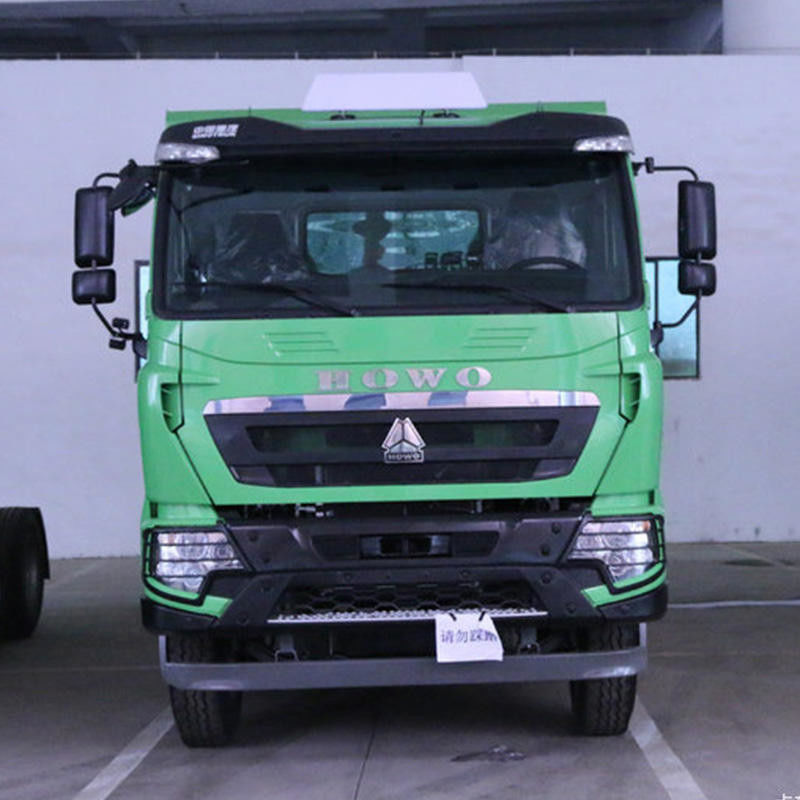 Howo 40 tonnes de capacité de camion à bascule avec longueur de réservoir de chargement ≥ 8 m et moteur WEICHAI