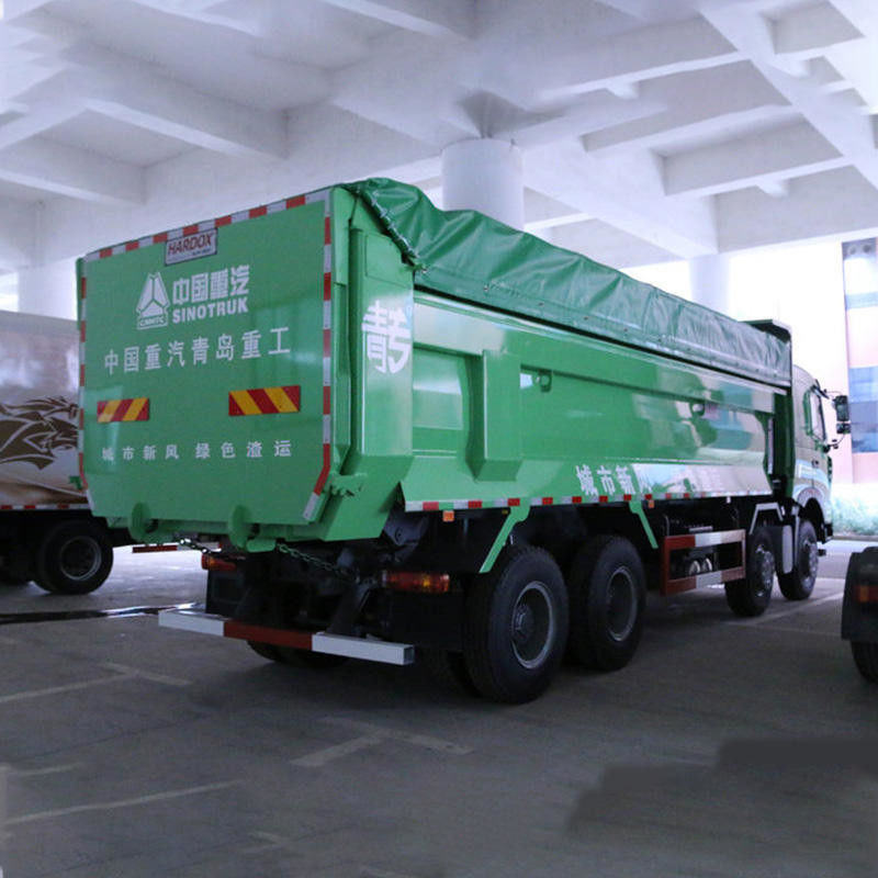 Howo 40 tonnes de capacité de camion à bascule avec longueur de réservoir de chargement ≥ 8 m et moteur WEICHAI
