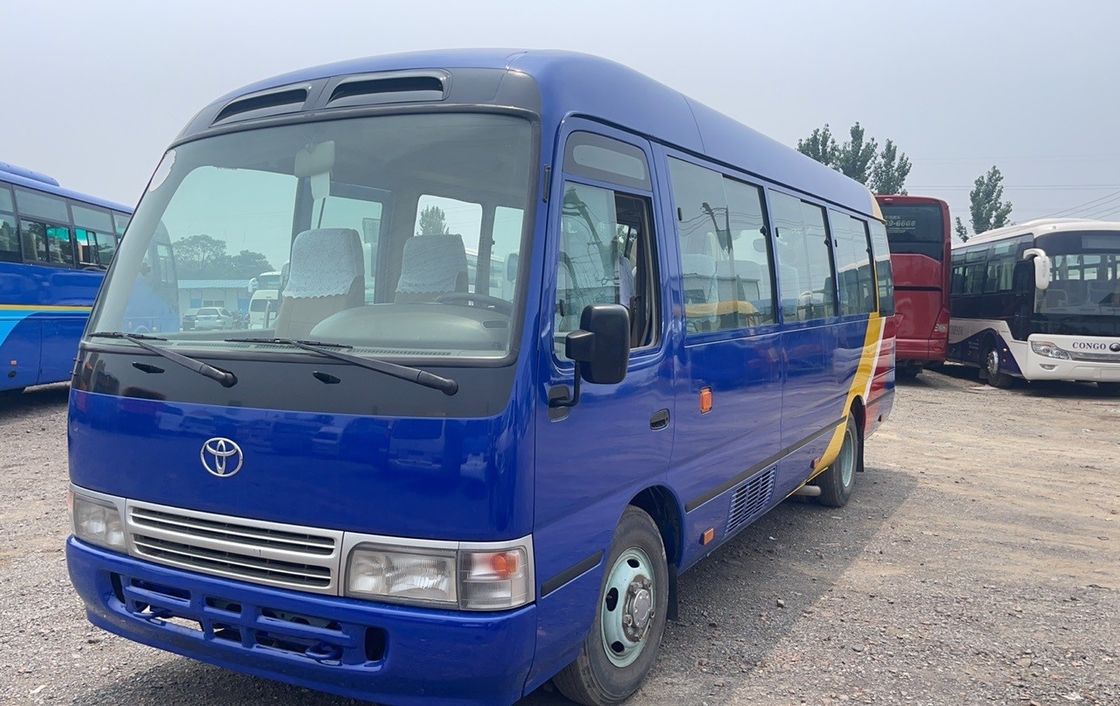 Minibus diesel Toyo Ta Coaster de 30 places avec un design luxueux et une économie de carburant