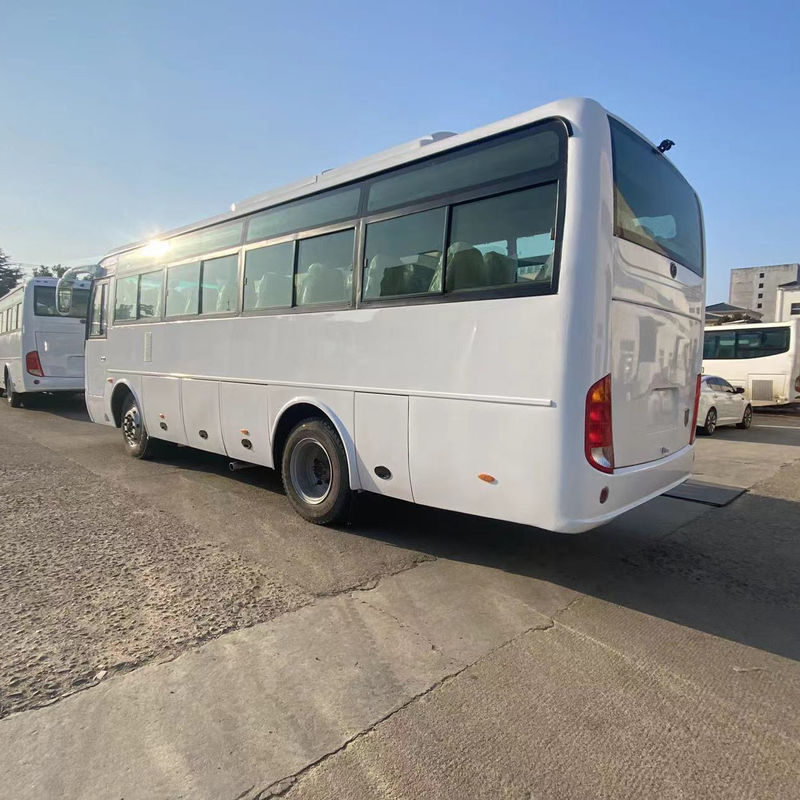 Des sièges de luxe confortables et un autobus de 35 places Euro 3 pour votre